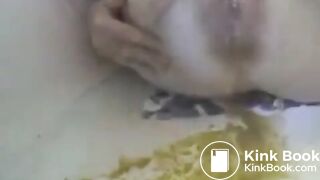 Girl has badly diarrhea