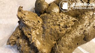 Cut babe in ripped stockings shits