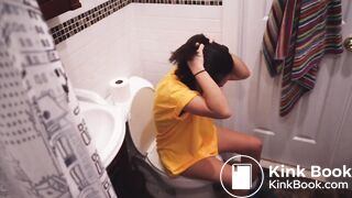 Short film Asian girl pooping