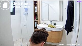 russian girl takes a dump