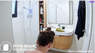russian girl takes a dump