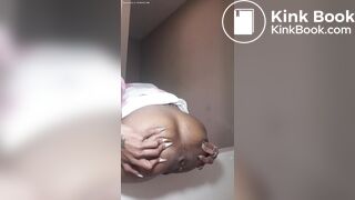 Ebony shit in bath
