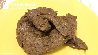 Shaved babe shits on yellow plate..