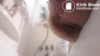 Quick Shit in My Tub