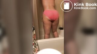 Orange panty poop - video 2