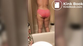 Orange panty poop - video 2