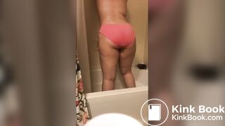 Orange panty poop - video 2
