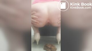 Cute Czech teen poops for cash