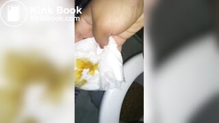 clean her ass after poo