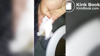 clean her ass after poo