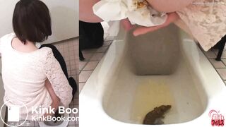 Japanese girls shitting (2/3)