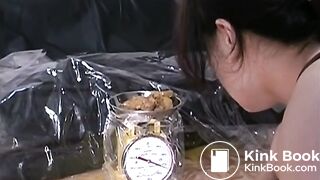 female with a big ass pooped