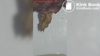 sexy chinese girl pooping - video 2