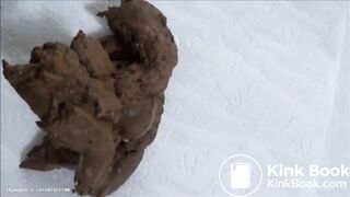 Sexy ass white girl poops