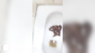 中国女生大便 - video 11