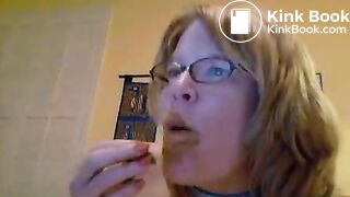Mature Eating Her Shit on Web Chat