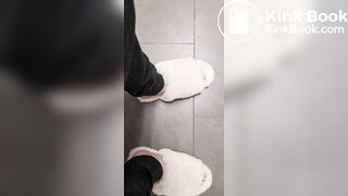 Silent plops in the big stall