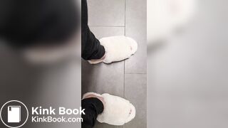 Silent plops in the big stall