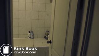 Taiwan girl smelly shit