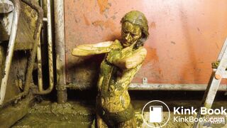 Maria Anjel Orgasm in the milking room