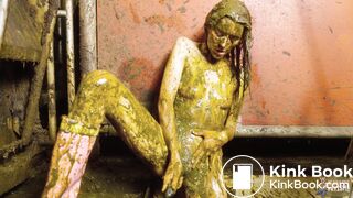 Maria Anjel Orgasm in the milking room