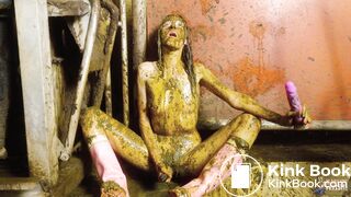 Maria Anjel Orgasm in the milking room