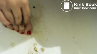 Hot Blonde Webcam Scat slut - video 3