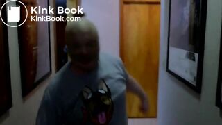 2 girls poop - video 2