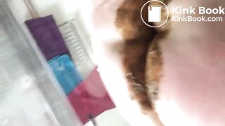 Hot chubby girl hot shit play in the shower