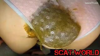 Scat Teen - Bulge of shit in her panties