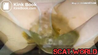 Scat Teen - Bulge of shit in her panties