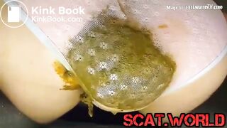 Scat Teen - Bulge of shit in her panties