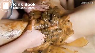 Two kingky sluts gets extremely dirty