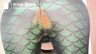 pooping in leather leggings