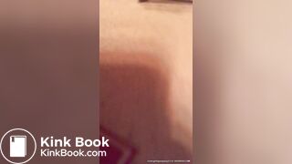 Pooping on a pizza box