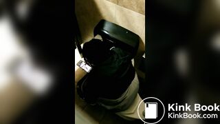 Black girl pooping - video 14