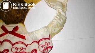 Look at this huge shit in that lovely cherries pattern panty!!