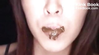 Japanese girl sucks shit