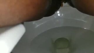 Poop at work - video 3