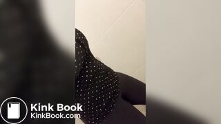 she went to demonstrate and poop in a public toilet
