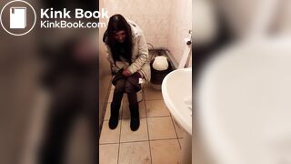 Drunk girl poop in toilet