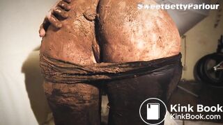 Scat Performer Snake Turd In Panty