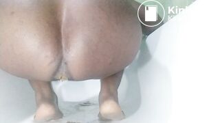 Ebony bathtub shit