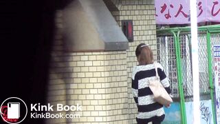 Japanese pooping not flushing toilet - video 2