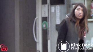 Japanese pooping not flushing toilet - video 2