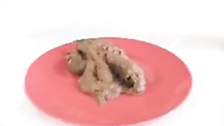 beautiful lady with a big ass crapping