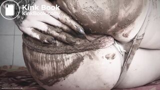 PANTY POOPING AND SMEARING
