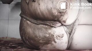 PANTY POOPING AND SMEARING