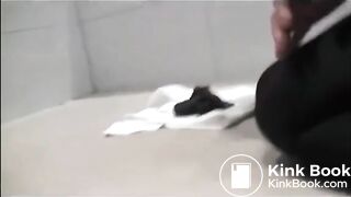 Girl's poop is black