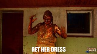 Betty Loves Manure Auction Trailer - Cowshit soaked clothes